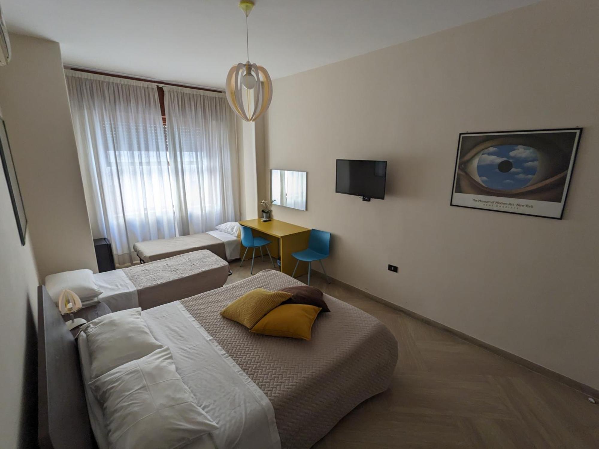 Napoli City Inn Exteriör bild