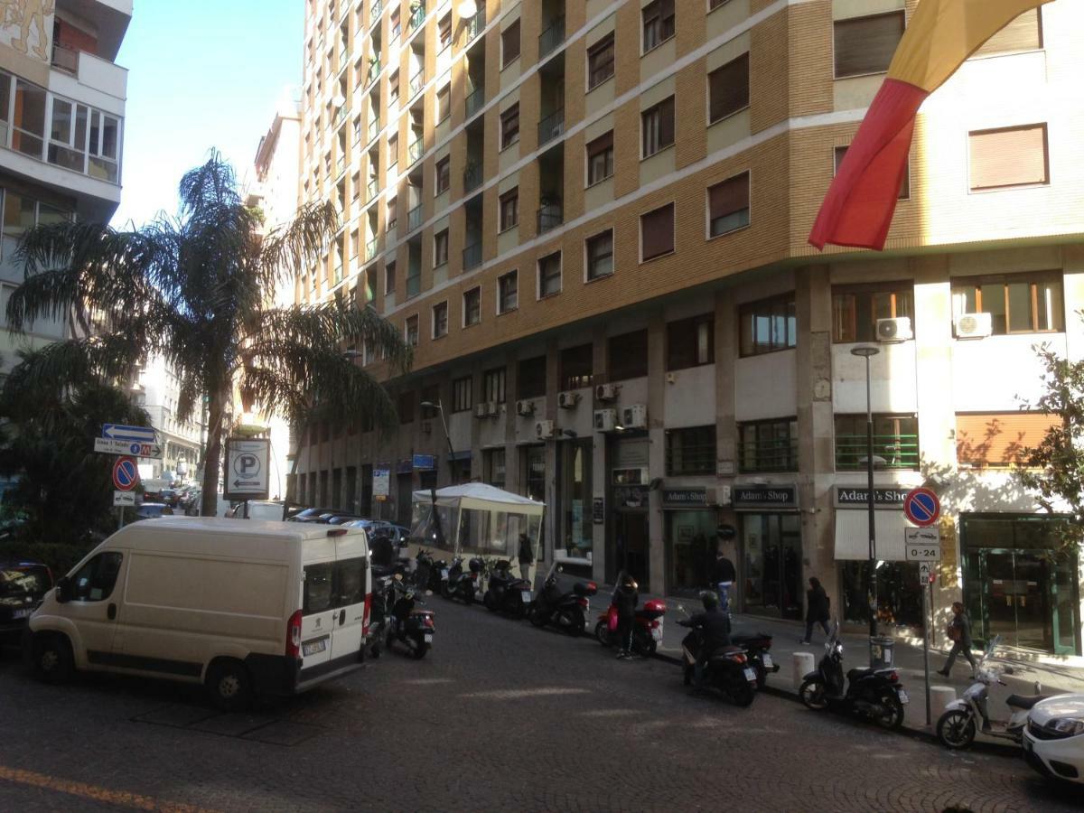 Napoli City Inn Exteriör bild