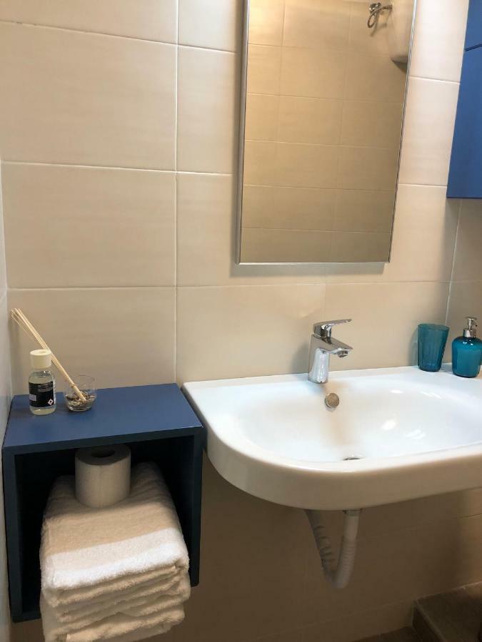 Napoli City Inn Exteriör bild